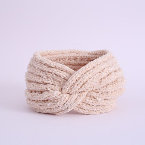 Cozy Chenelle style yarn headband