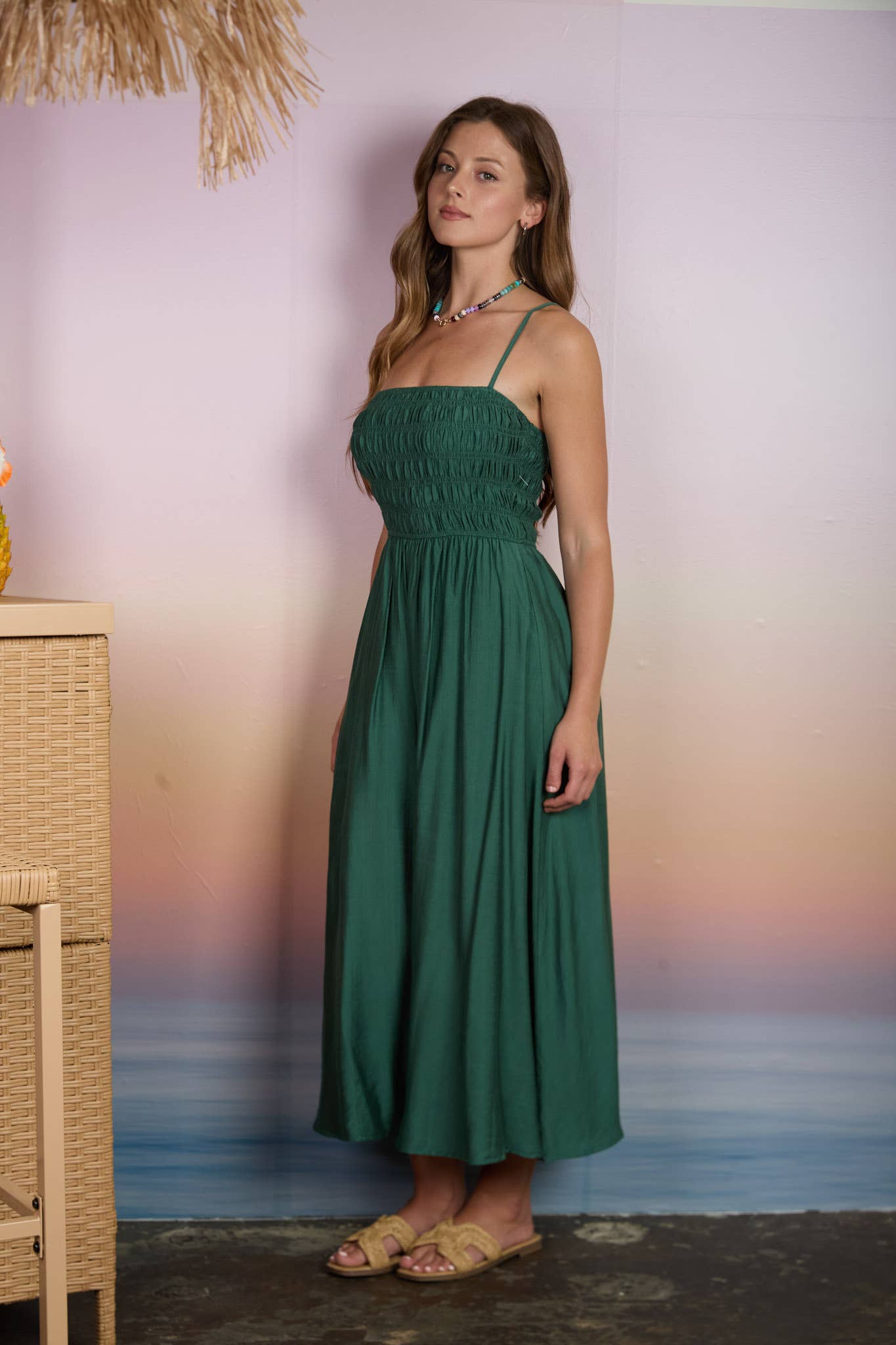 Easy Elegance Shirred Midi Dress [kelly green]