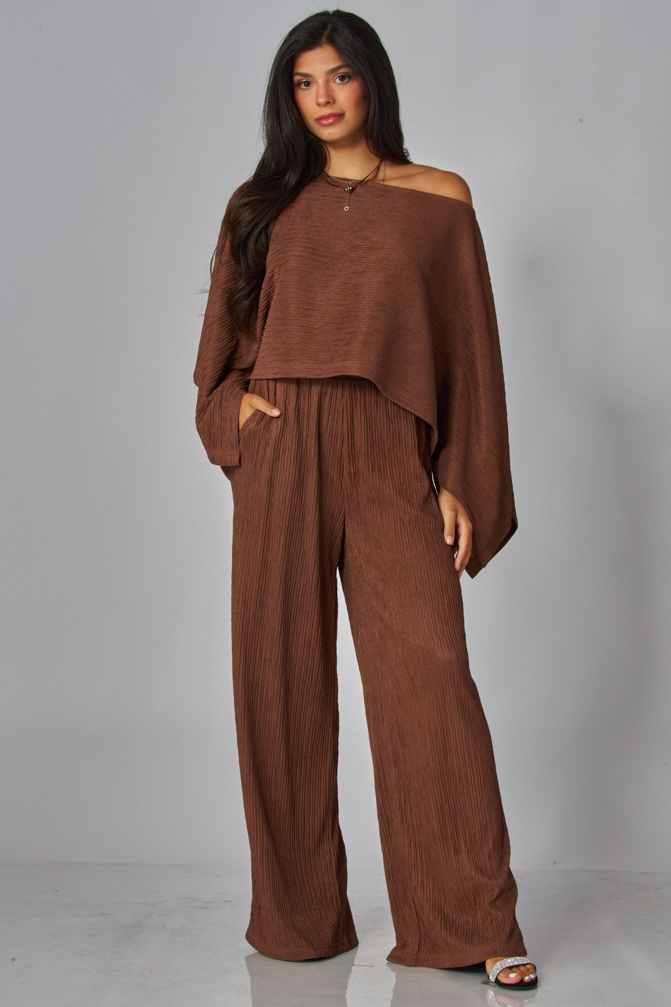 Lounging Pretty [chocolate]