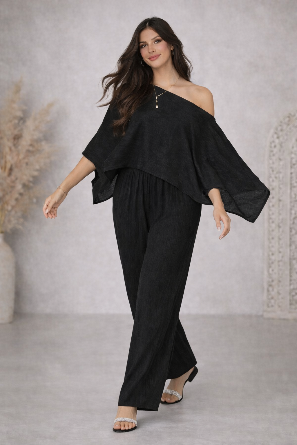 Lounging Pretty [black]