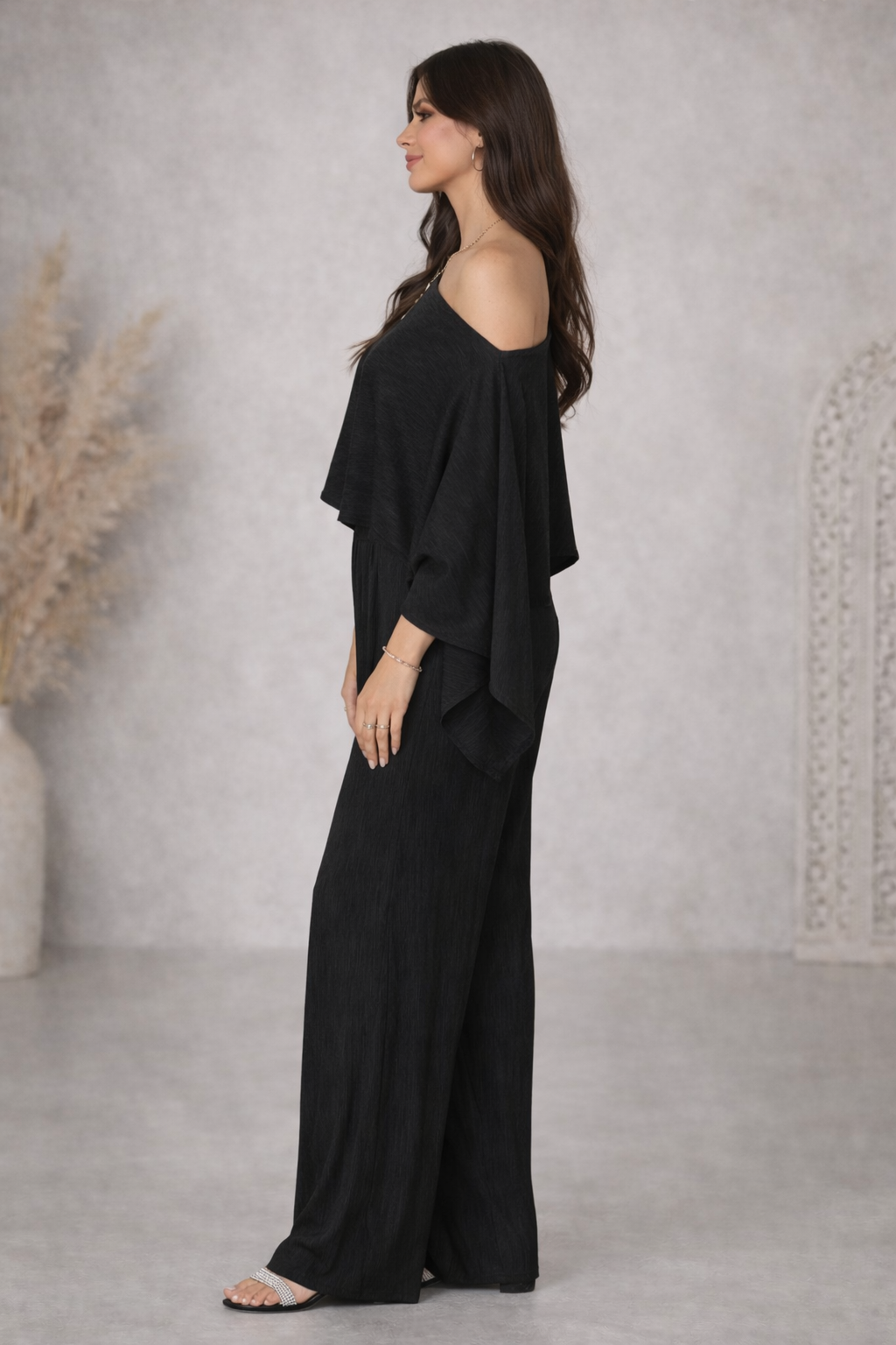 Lounging Pretty [black]