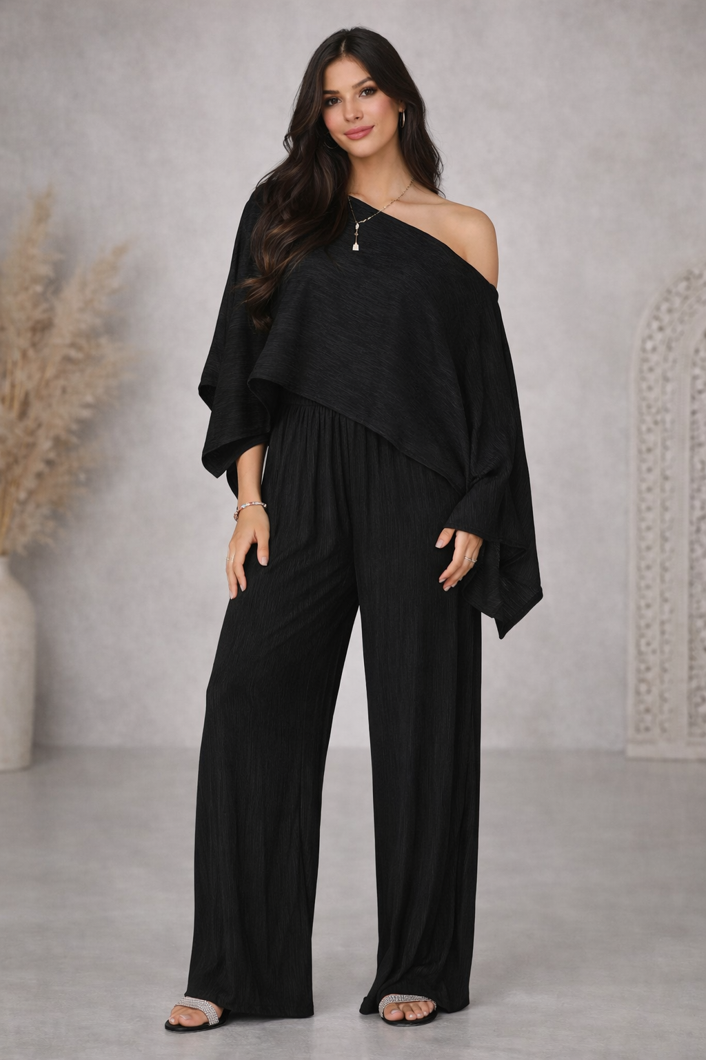 Lounging Pretty [black]