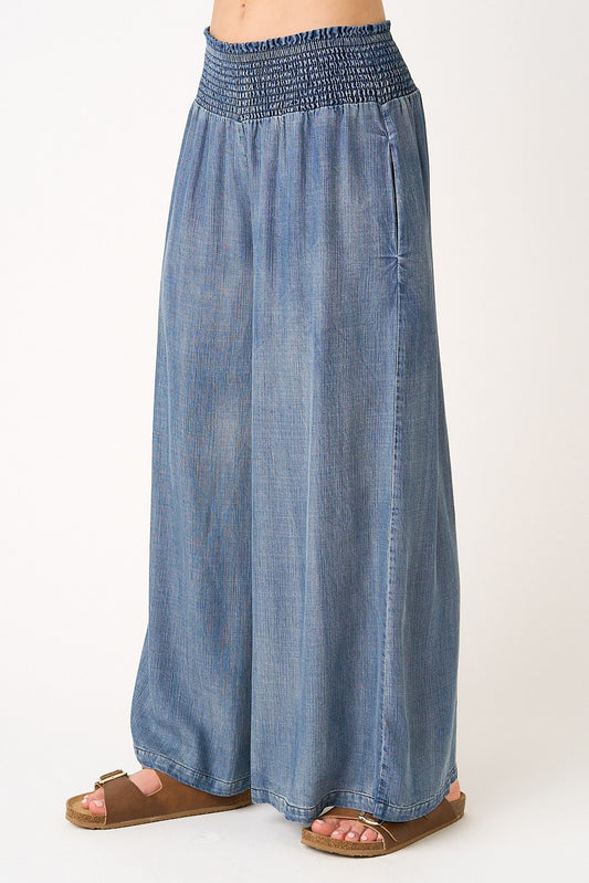 Tencel chambray wide leg pants side view with pockets
